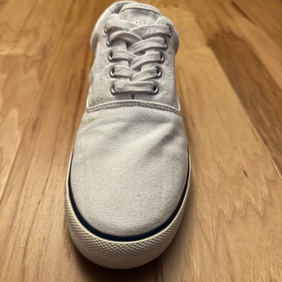 Men’s GBX Sneakers - White color - Shoe size 9 - Picture 3 of 5